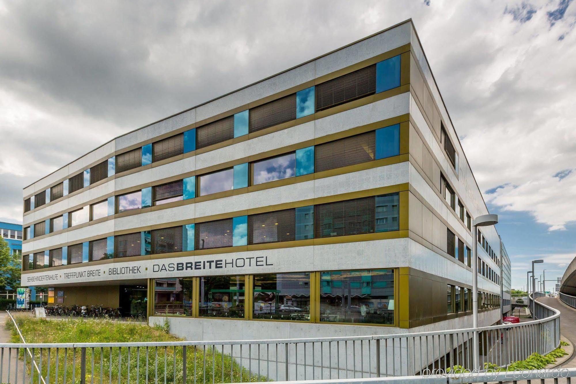 Dasbreitehotel Am Rhein Basel Exterior foto