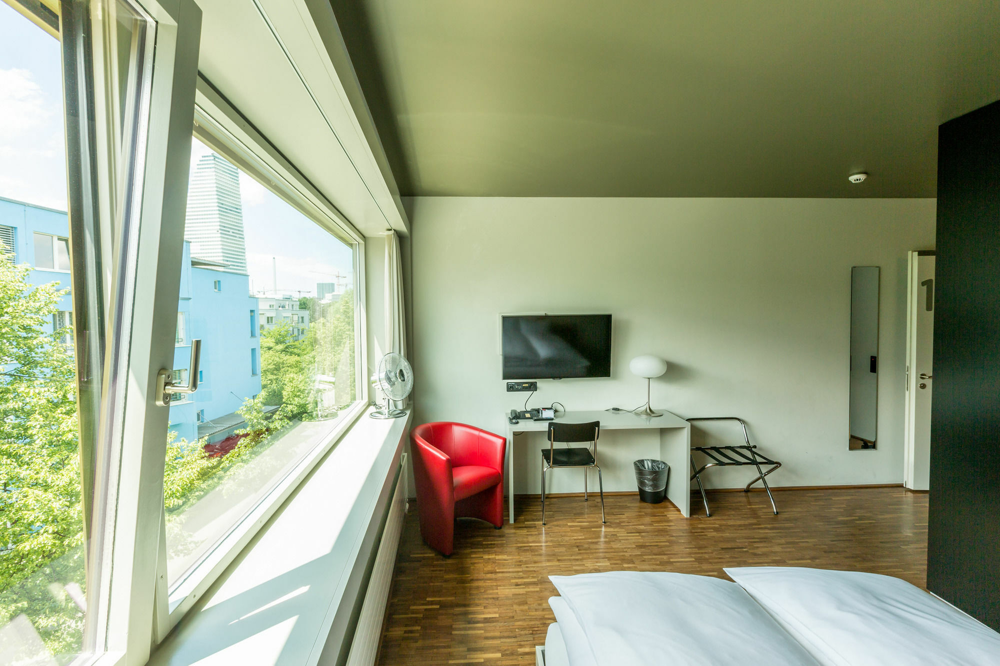 Dasbreitehotel Am Rhein Basel Exterior foto